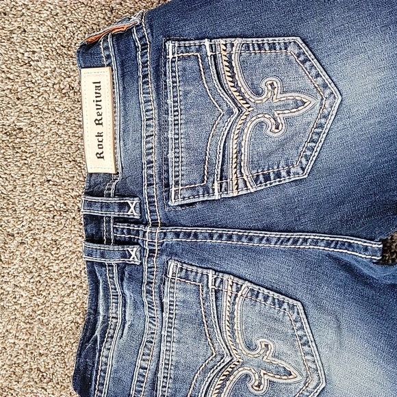 NWT rock revival jeans - Picture 5 of 6
